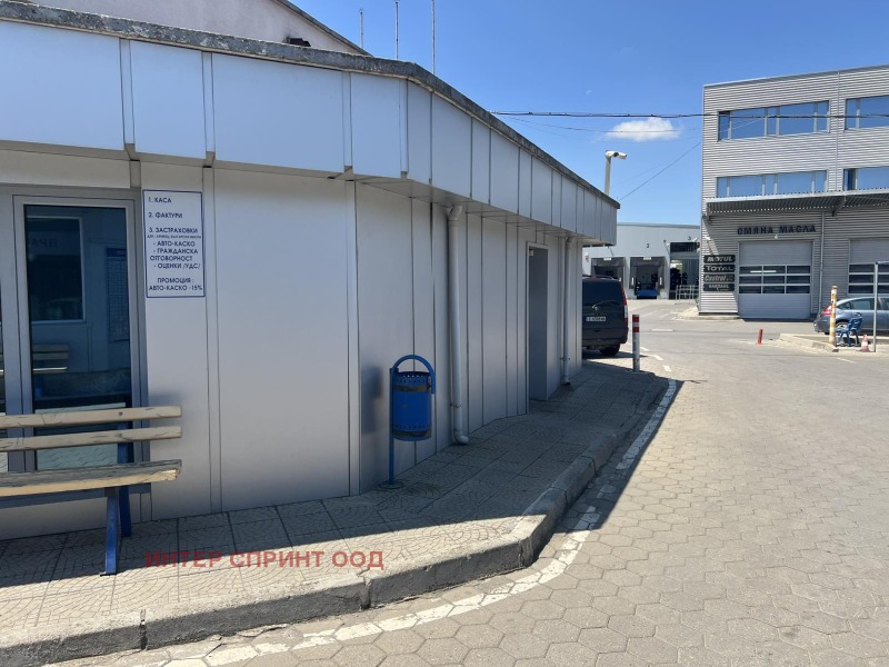 För uthyrning  Kontor Sofia , Vrajdebna , 30 kvm | 63070388 - bild [2]