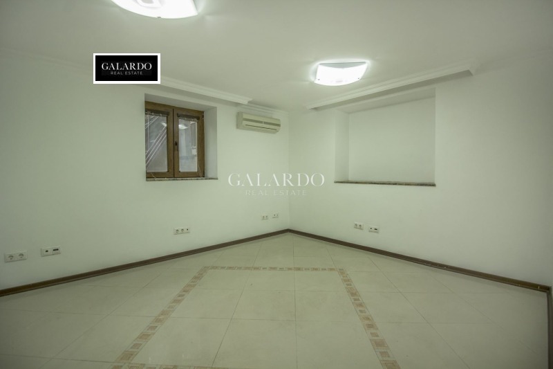 Para alugar  Casa Sofia , Oborichtche , 440 m² | 13038318 - imagem [11]