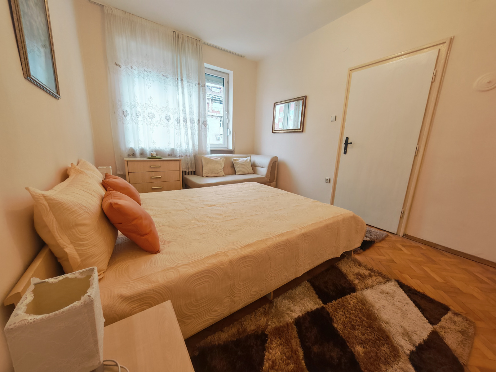 Дава под наем 3-СТАЕН, гр. София, Център, снимка 11 - Апартаменти - 56243065