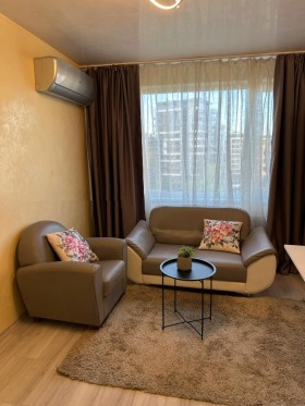 2 sypialnie Witosza, Sofia