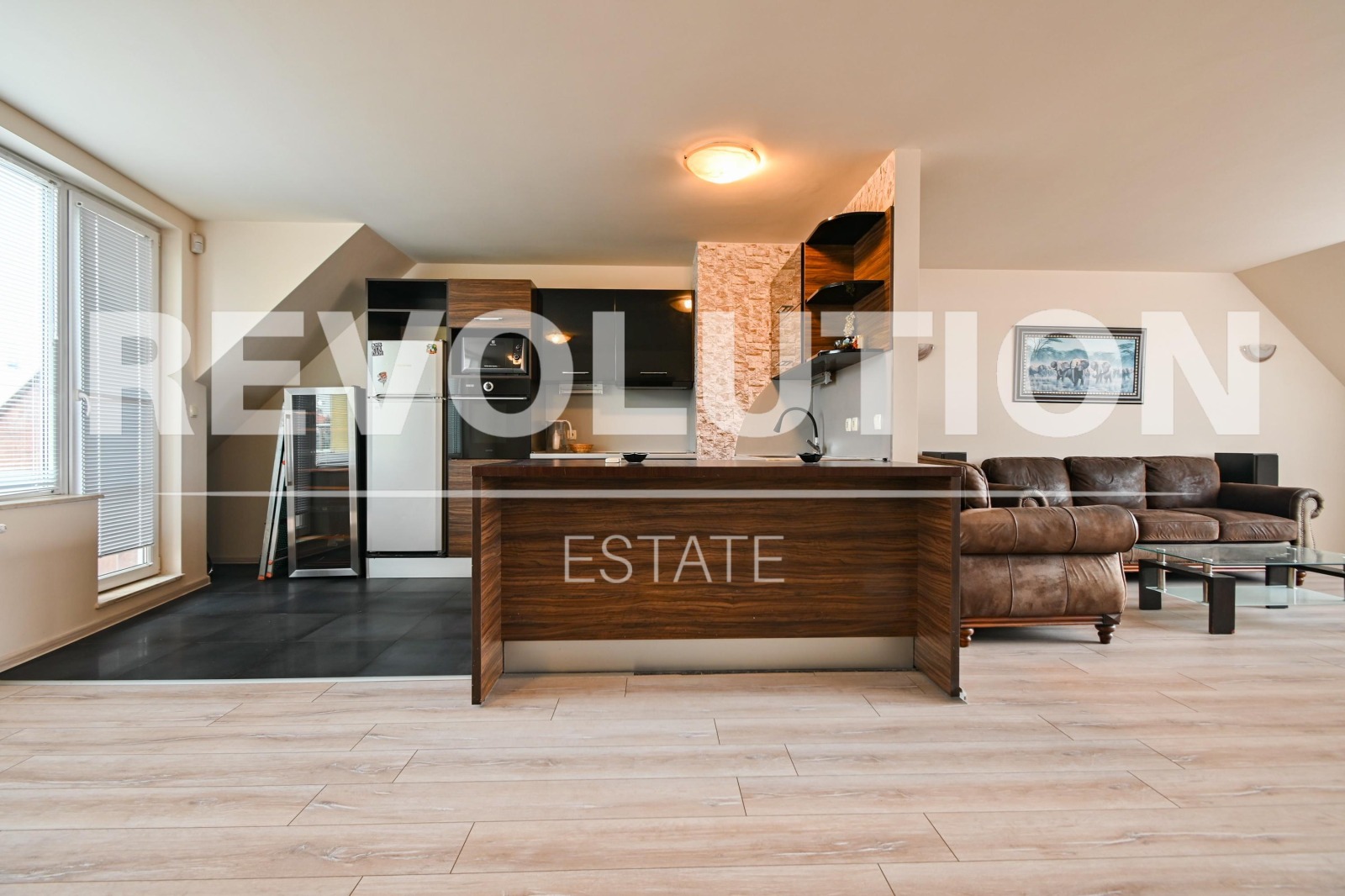 Дава под наем 4-СТАЕН, гр. София, Лозенец, снимка 2 - Апартаменти - 54350514