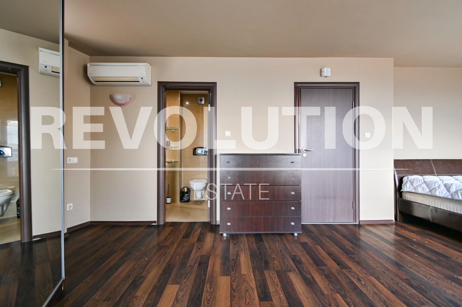 Дава под наем 4-СТАЕН, гр. София, Лозенец, снимка 6 - Апартаменти - 54350514