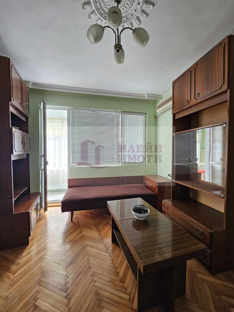 De inchiriat  2 dormitoare Ruse , Țentâr , 70 mp | 91370901 - imagine [5]