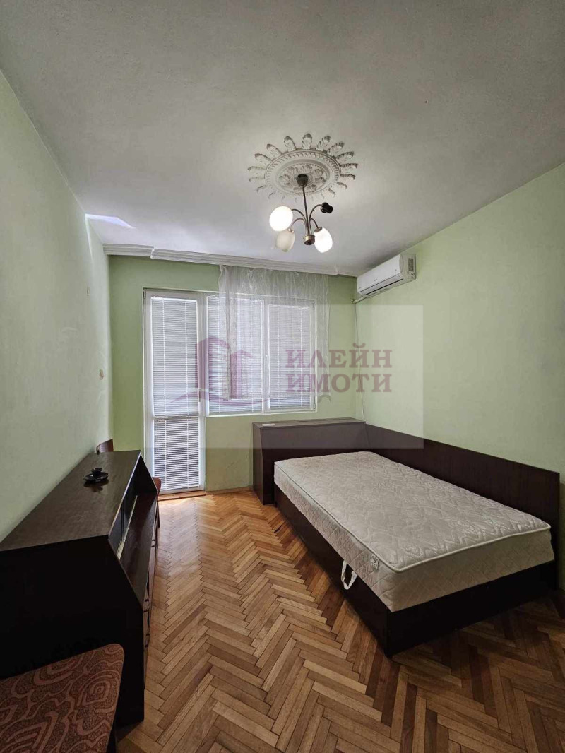 De inchiriat  2 dormitoare Ruse , Țentâr , 70 mp | 91370901 - imagine [4]