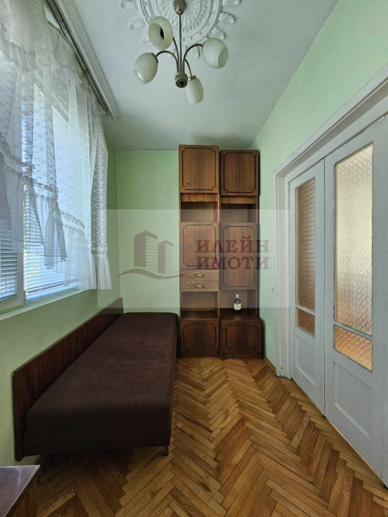 De inchiriat  2 dormitoare Ruse , Țentâr , 70 mp | 91370901 - imagine [6]