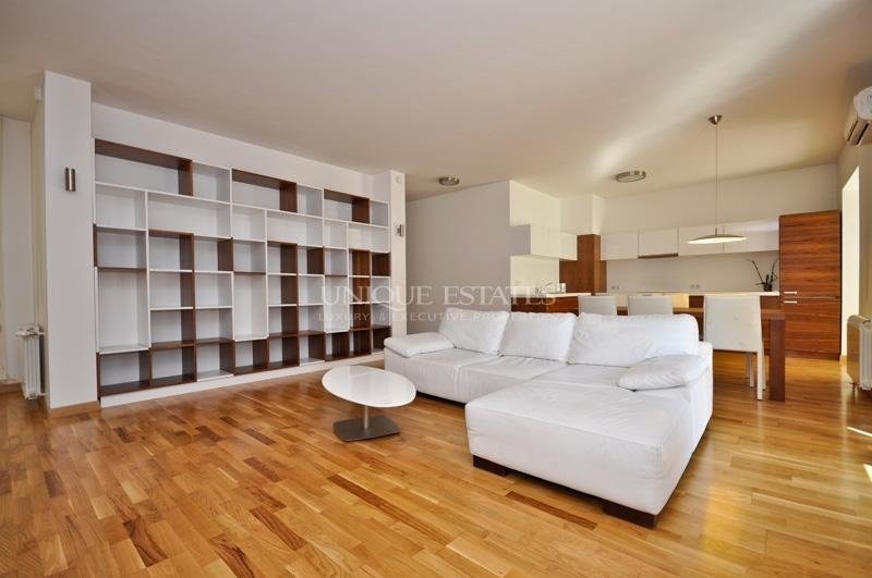 Te huur  2 slaapkamers Sofia , Borovo , 177 m² | 68114923