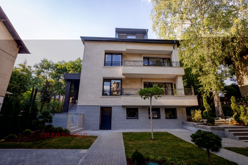 Da affittare  Casa Sofia , Lozenets , 360 mq | 56045754