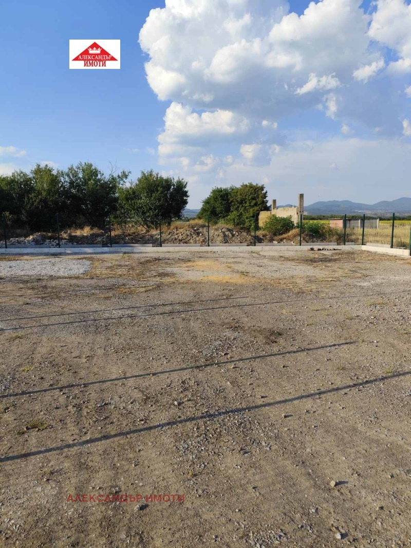 Издаје се  Плот Софија , Негован , 920 м2 | 70803797