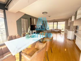 1 quarto Iavorov, Sofia