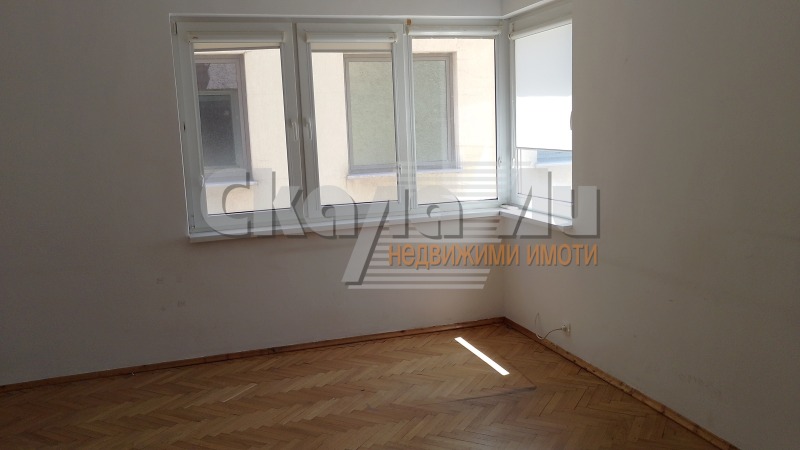 Vuokrattavana  3 makuuhuonetta Sofia , Tsentar , 130 neliömetriä | 80684104 - kuva [2]
