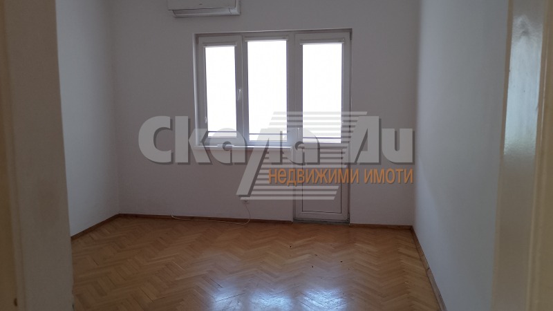 Vuokrattavana  3 makuuhuonetta Sofia , Tsentar , 130 neliömetriä | 80684104 - kuva [4]