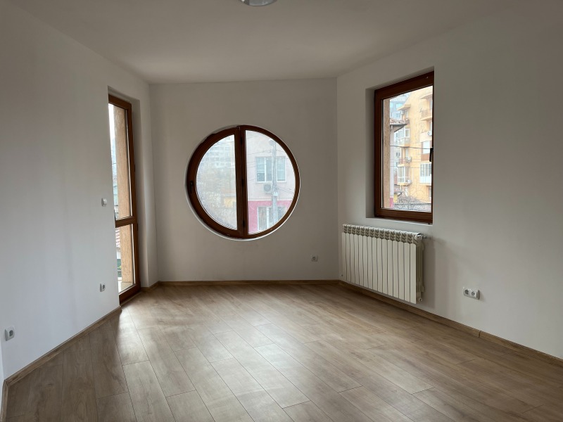 Kiadó  Ház Sofia , Ljulin 9 , 353 négyzetméter | 37483980 - kép [12]