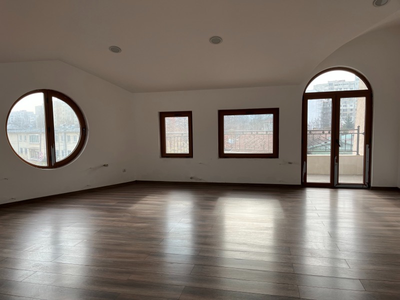 Kiadó  Ház Sofia , Ljulin 9 , 353 négyzetméter | 37483980 - kép [13]