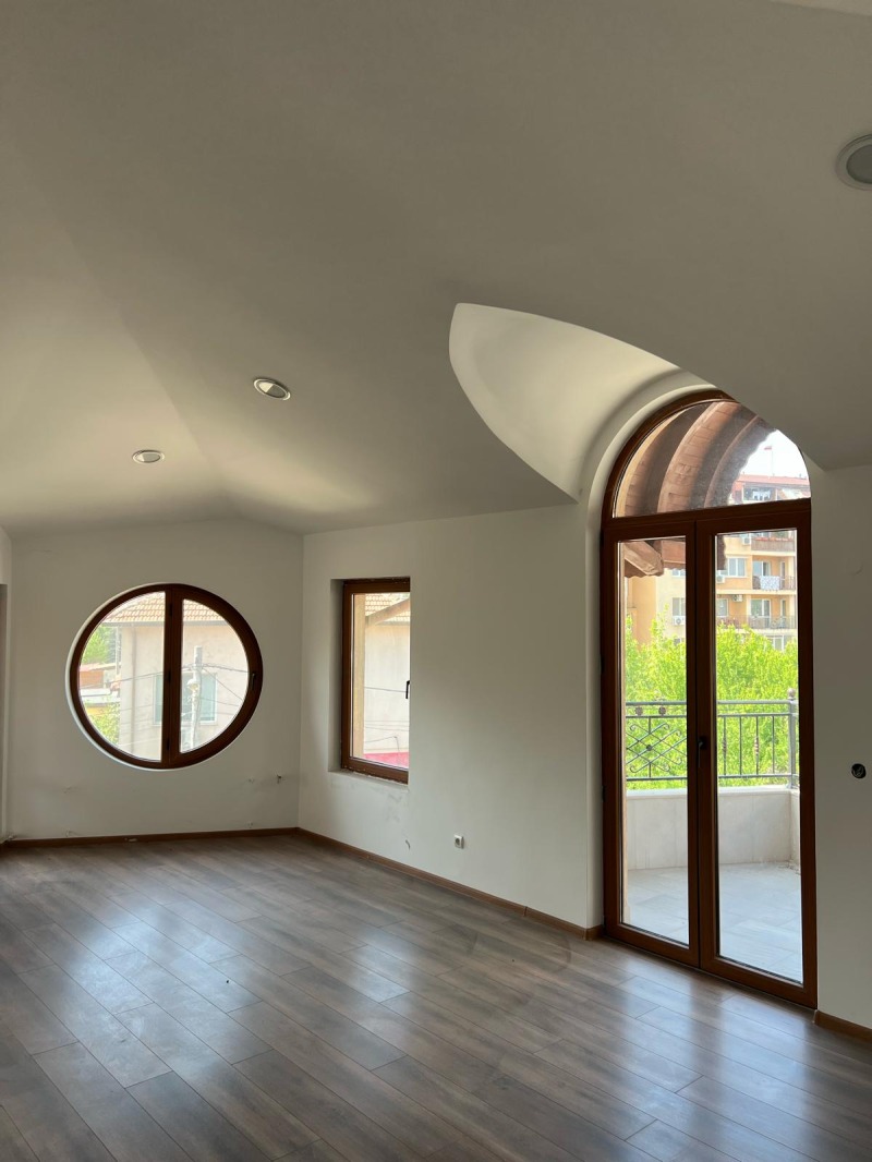 Kiadó  Ház Sofia , Ljulin 9 , 353 négyzetméter | 37483980 - kép [14]