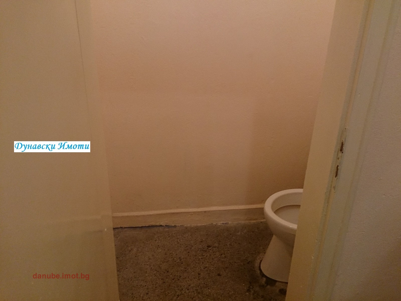 Дава под наем МАГАЗИН, гр. Русе, Център, снимка 6 - Магазини - 53683864