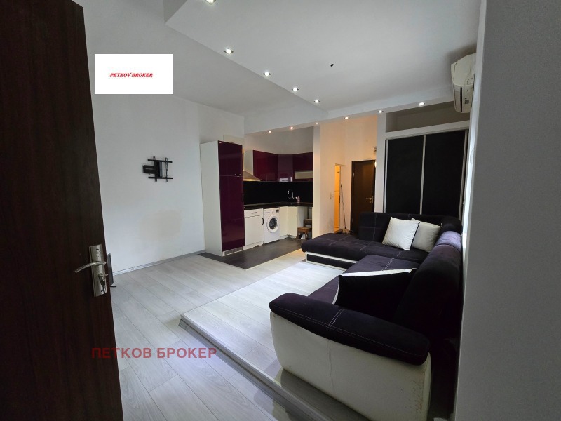 Дава под наем 2-СТАЕН, гр. София, Карпузица, снимка 3 - Апартаменти - 52652563