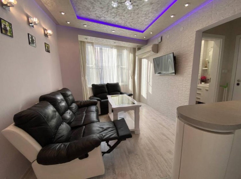 Para alugar  2 quartos Plovdiv , Centar , 70 m² | 27679569