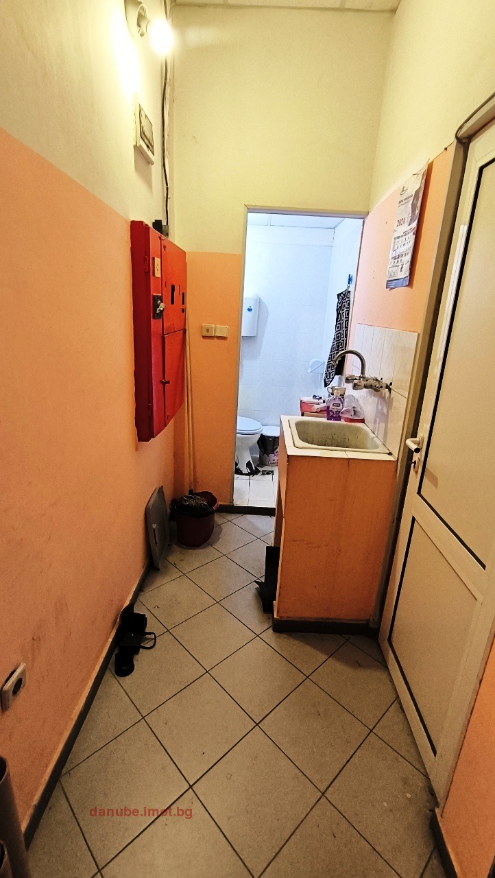 Дава под наем  Магазин град Русе , Възраждане , 25 кв.м | 33843492 - изображение [2]