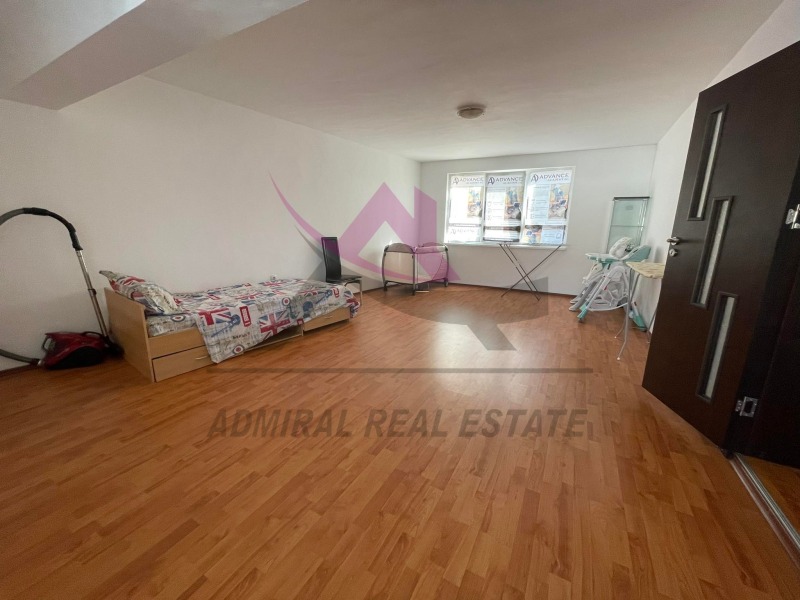 K pronájmu  3 ložnice Varna , ŽP Gara , 140 m2 | 75925847 - obraz [6]