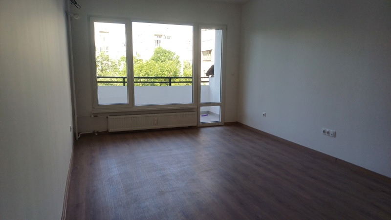 Te huur  Kantoor Sofia , Ilinden , 73 m² | 88588962 - afbeelding [2]