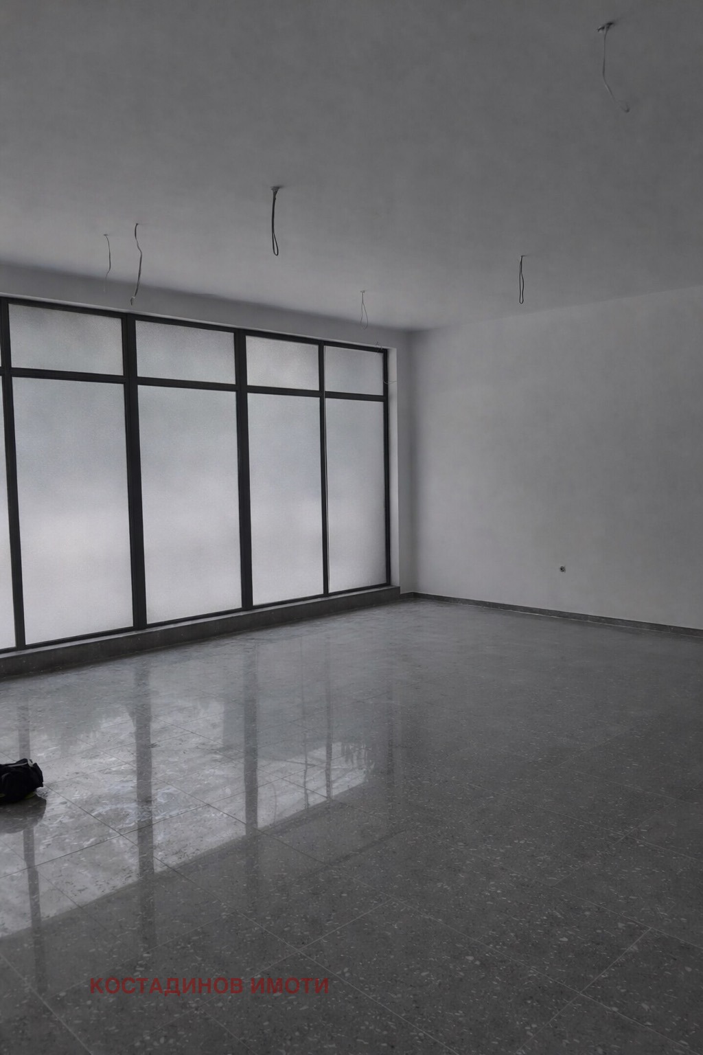 Дава под наем МАГАЗИН, гр. Пловдив, Южен, снимка 4 - Магазини - 54047115