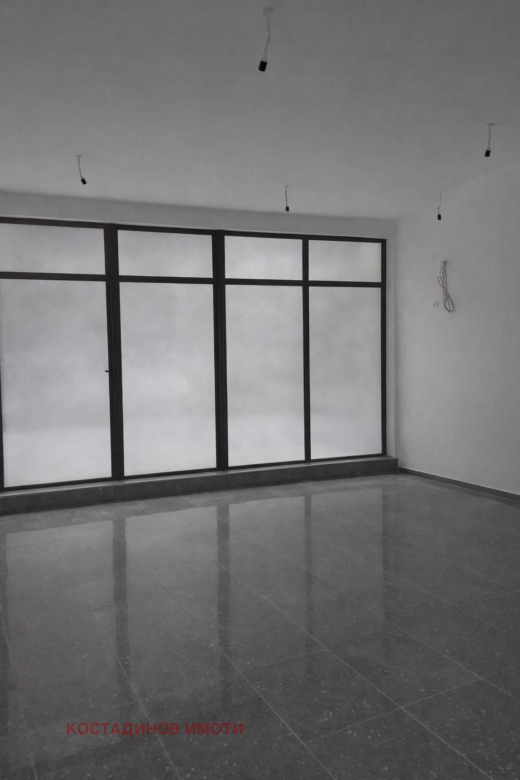 Дава под наем МАГАЗИН, гр. Пловдив, Южен, снимка 3 - Магазини - 54047115