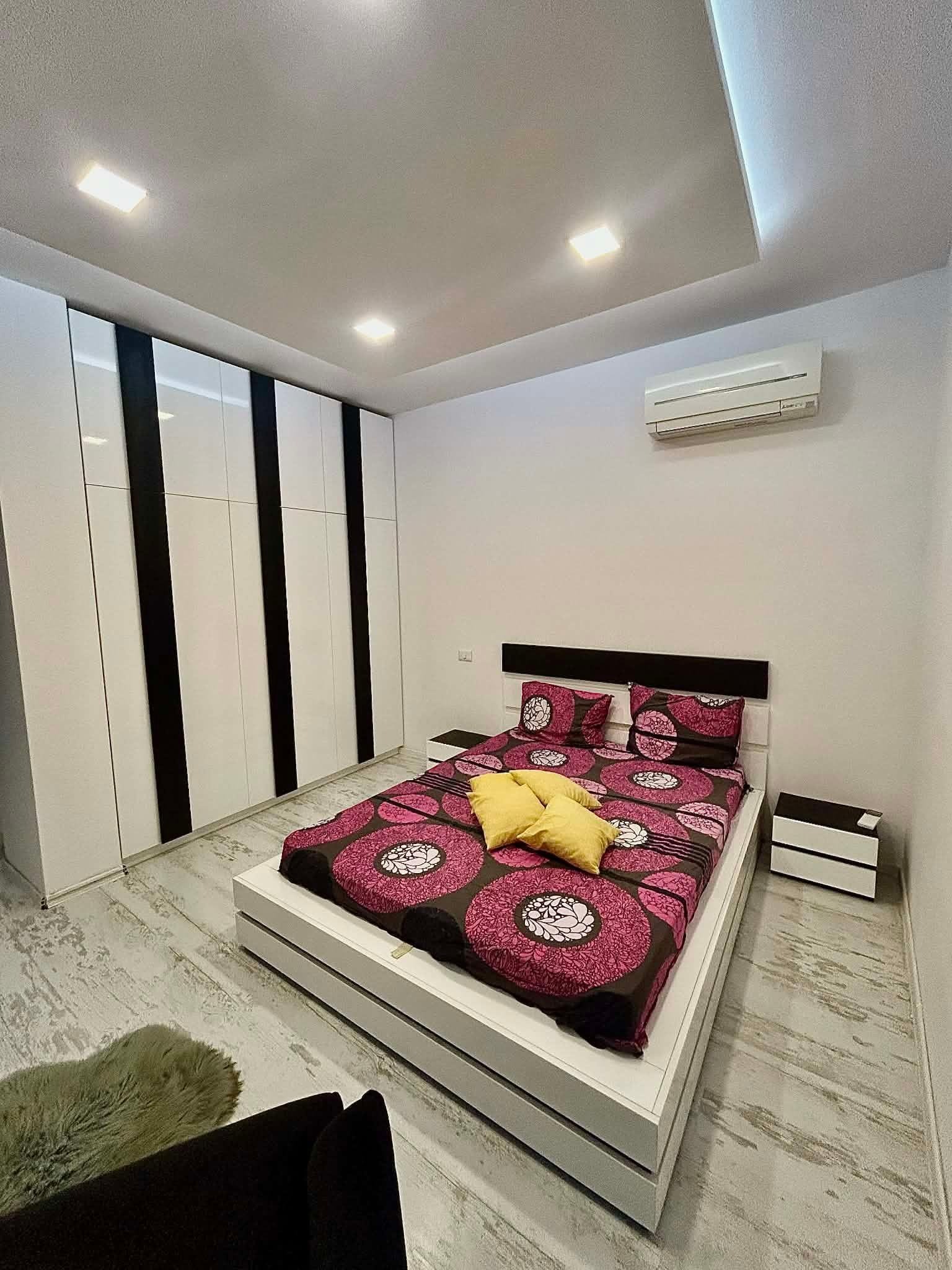 Дава под наем 3-СТАЕН, гр. Варна, Център, снимка 6 - Апартаменти - 54301586