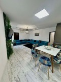 Дава под наем  3-стаен град Варна , Център , 100 кв.м | 37163585