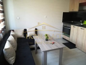 1 dormitor Grand Mol, Varna