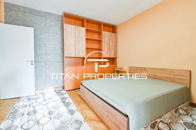 Дава под нем  2-стаен, град София, Изток •  575 EUR • ID 13564281 — holmes.bg - [1] 
