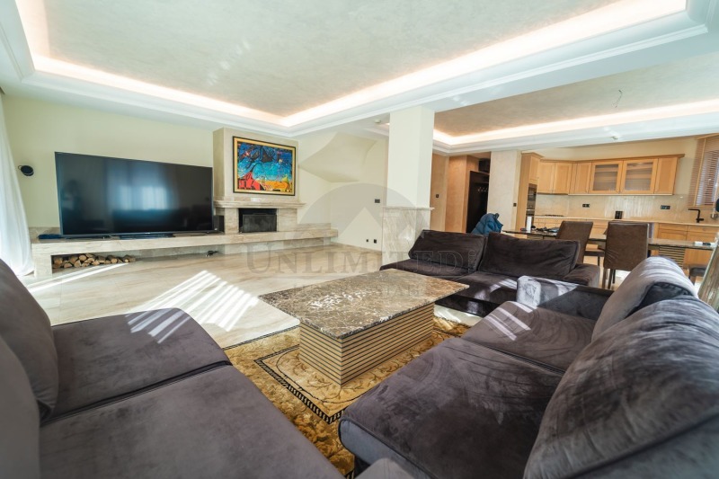Издаје се  Кућа Софија , Драгалевци , 260 м2 | 30935410 - слика [3]