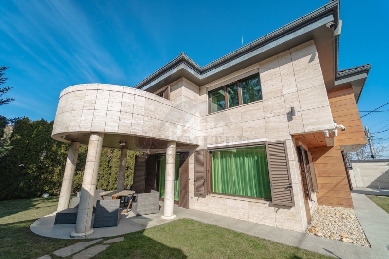 Издаје се  Кућа Софија , Драгалевци , 260 м2 | 30935410 - слика [2]