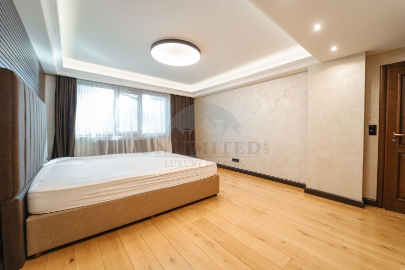 Издаје се  Кућа Софија , Драгалевци , 260 м2 | 30935410 - слика [17]
