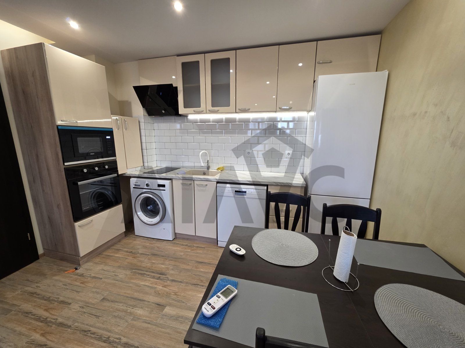 Дава под наем 2-СТАЕН, гр. Пловдив, Христо Смирненски, снимка 4 - Апартаменти - 53737869