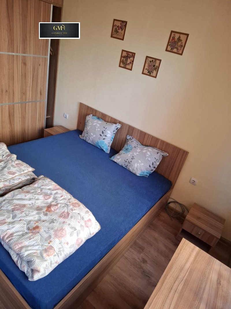 Под наем 3-СТАЕН, град Плевен, Широк център • 350 € / 684.54 лв. • 31976107 1