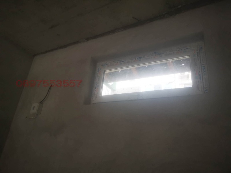 Дава под наем ГАРАЖ, ПАРКОМЯСТО, гр. Велико Търново, Зона Б, снимка 3 - Гаражи и паркоместа - 53396644