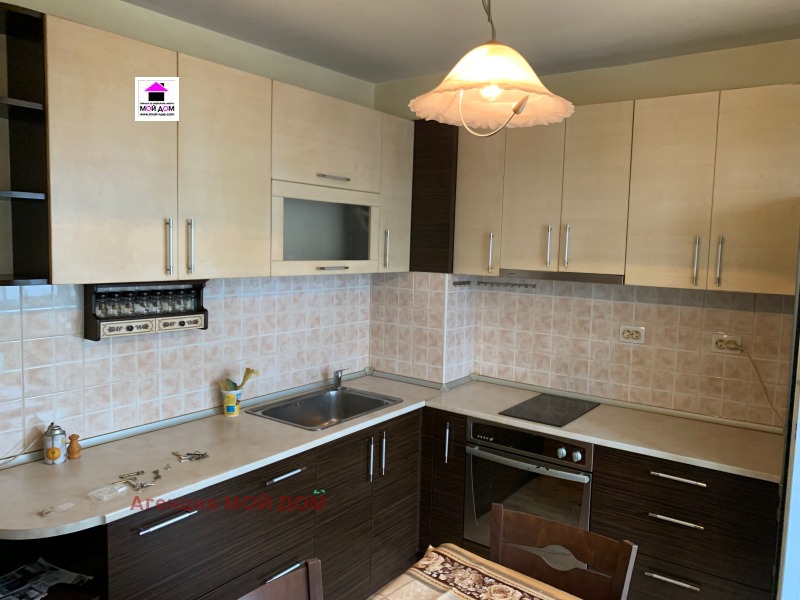 For Rent  2 bedroom Ruse , Vazrazhdane , 90 sq.m | 80700417