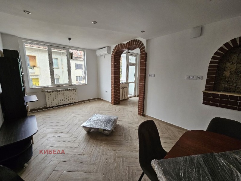 Kiadó  2 hálószobás Pleven , Sirok centar , 95 négyzetméter | 28509702 - kép [5]