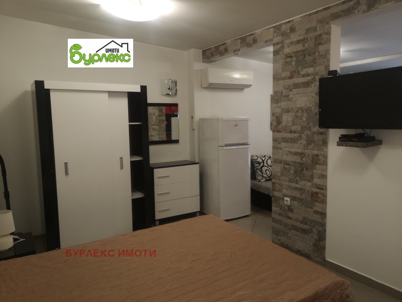 Дава под наем 1-СТАЕН, гр. Варна, ВИНС-Червен площад, снимка 13 - Апартаменти - 52588716