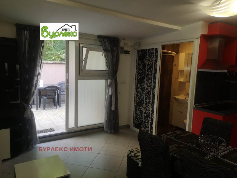 Дава под наем 1-СТАЕН, гр. Варна, ВИНС-Червен площад, снимка 2 - Апартаменти - 52588716