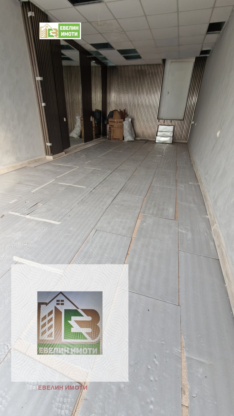 Дава под наем МАГАЗИН, гр. Русе, Широк център, снимка 4 - Магазини - 52720269