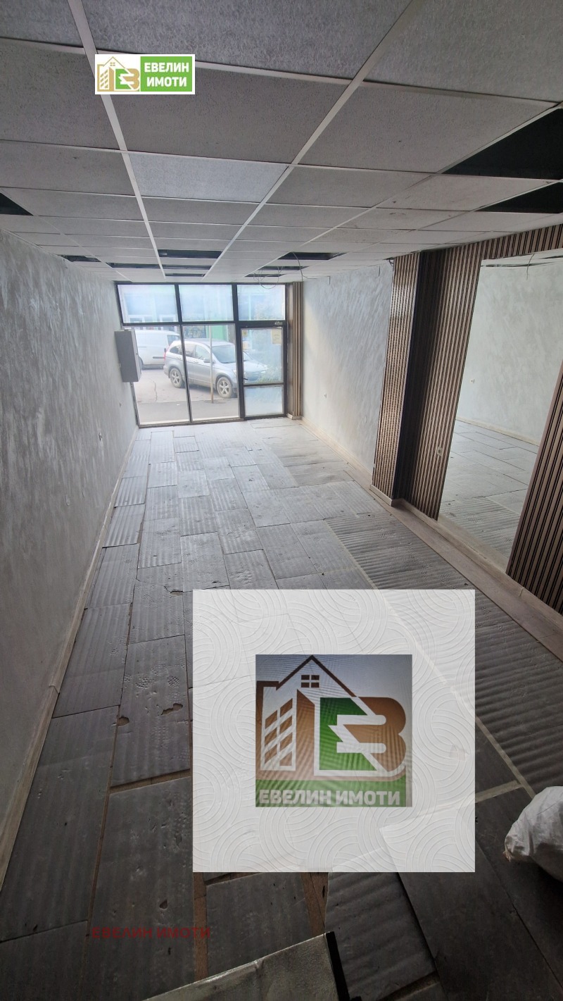 Дава под наем МАГАЗИН, гр. Русе, Широк център