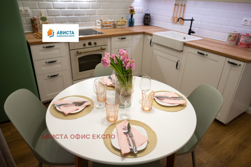 Дава под наем  2-стаен град София , Център , 75 кв.м | 57917336