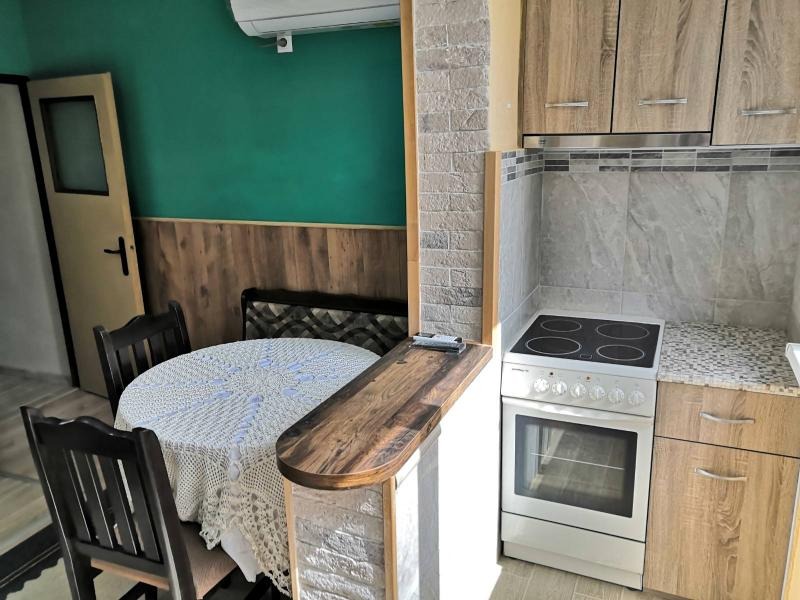 Дава под наем 3-СТАЕН, гр. Бургас, Изгрев, снимка 2 - Апартаменти - 52533219