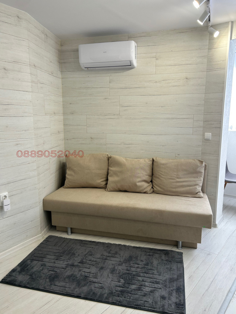 A louer  1 chambre Choumen , Tsentar , 55 m² | 27561963 - image [2]