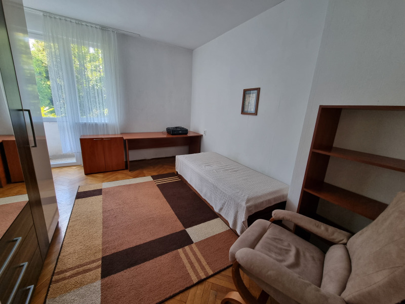 Zu vermieten  2 Schlafzimmer Sofia , Zentar , 81 qm | 57686289 - Bild [4]