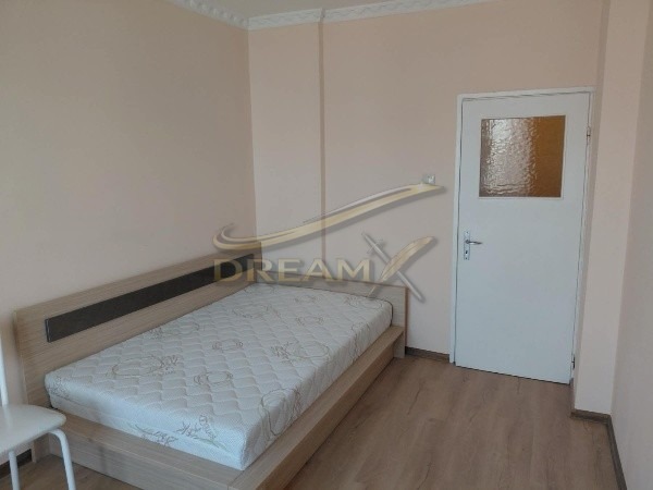 Дава под наем 4-СТАЕН, гр. Пловдив, Център, снимка 6 - Апартаменти - 54935407