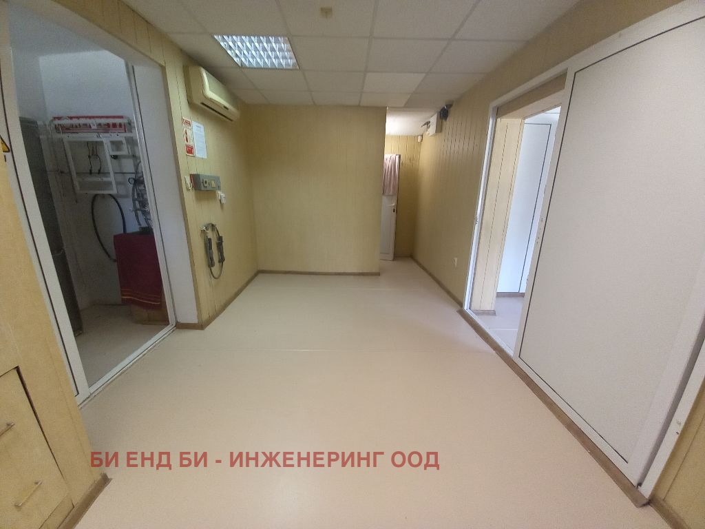Дава под наем СКЛАД, гр. София, Център