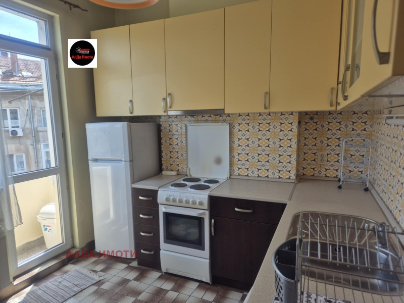 Издаје се  1 спаваћа соба Софија , Обориште , 83 м2 | 15822590 - слика [3]