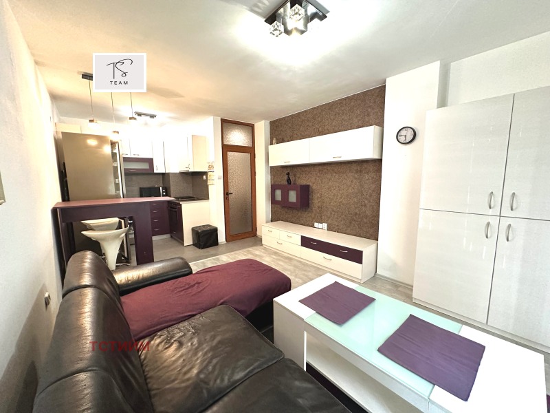 Zu vermieten  1 Schlafzimmer Sofia , Lozenez , 60 qm | 50936821